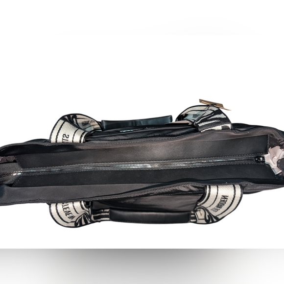 Steve Madden Brody Tote - Picture 4 of 8